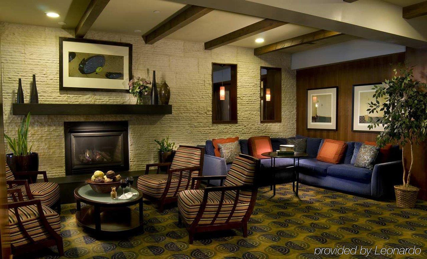 Doubletree By Hilton Norwalk Hotel Interior photo